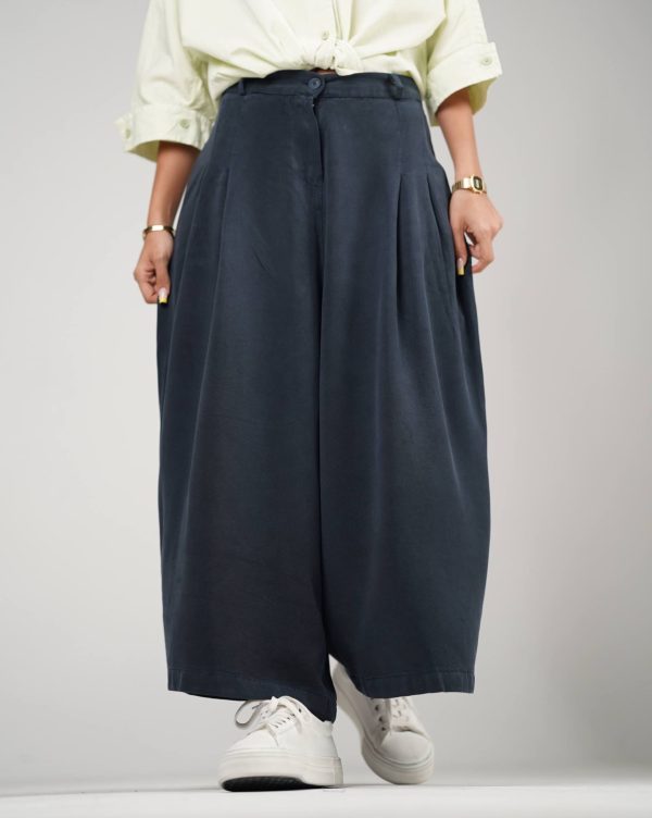 ago_navy_silk_skirt_pants دامن شلواری سرمه ای سیلک با پارچه ریزشی