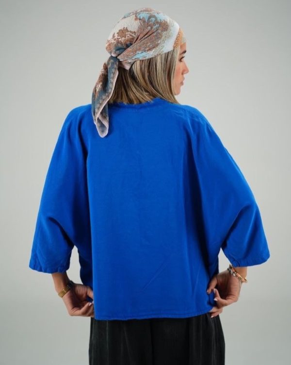ago_silk_blue_shirt تصویر از پشت شومیز سیلک آستین سه ربع آبی